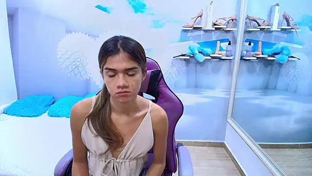 DEMI LEED online show from April 22, 12:07 pm