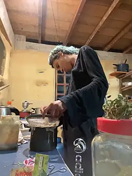 sammoura01 online show from September 15, 10:10 pm