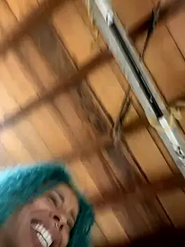 sammoura01 online show from November 17, 11:49 am