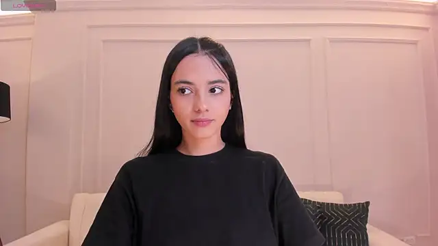 HannahJamesX online show from December 7, 6:26 pm