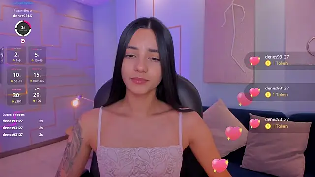 HannahJamesX online show from February 5, 9:50 pm