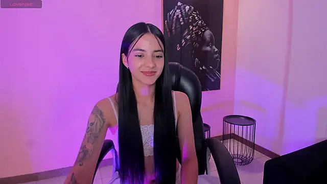 HannahJamesX online show from March 2, 7:56 pm