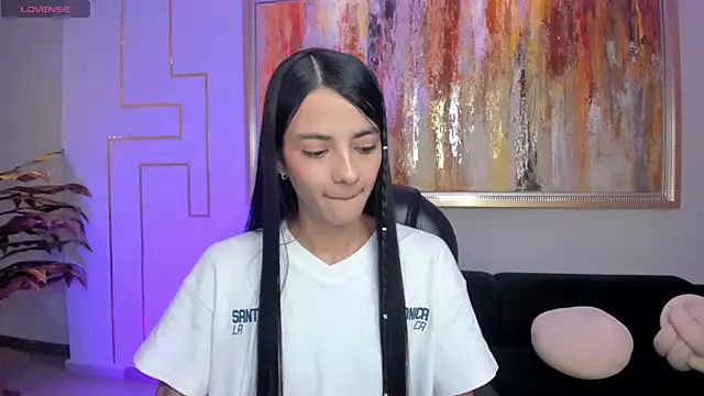 HannahJamesX online show from September 10, 5:35 pm