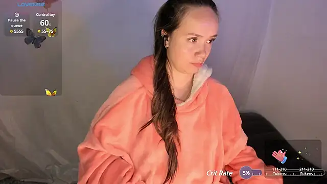 milysauria1 online show from January 18, 12:04 pm