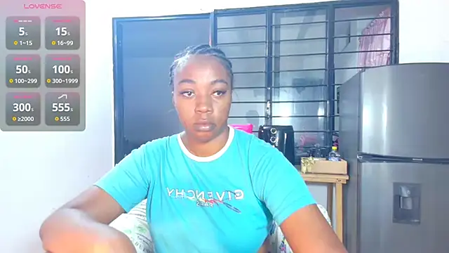 CiaraEbony online show from April 11, 2:27 am