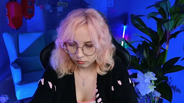 JasmineMilko online show from January 21, 11:13 am