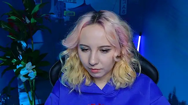 JasmineMilko online show from February 25, 8:14 am