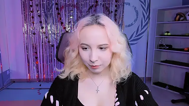 JasmineMilko online show from February 28, 5:04 am