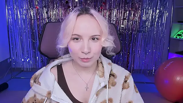 JasmineMilko online show from March 19, 8:12 am