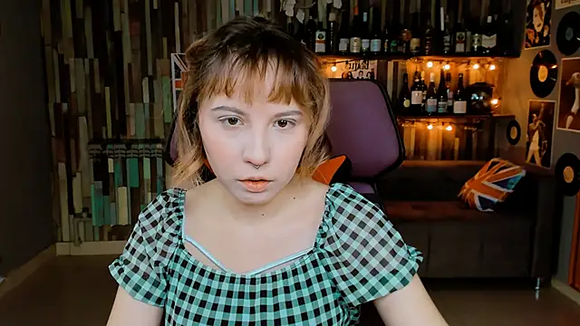 JasmineMilko online show from October 10, 5:06 am