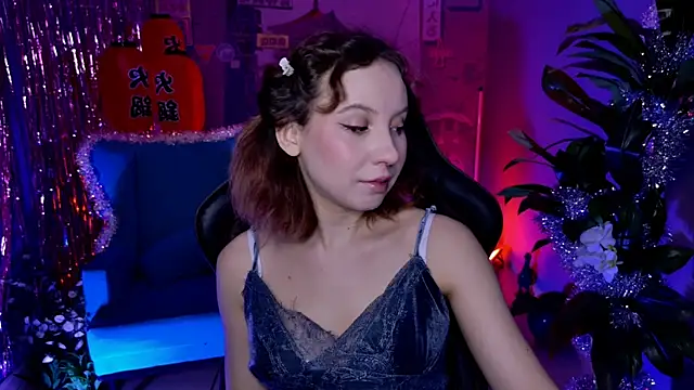 JasmineMilko online show from December 20, 5:03 am