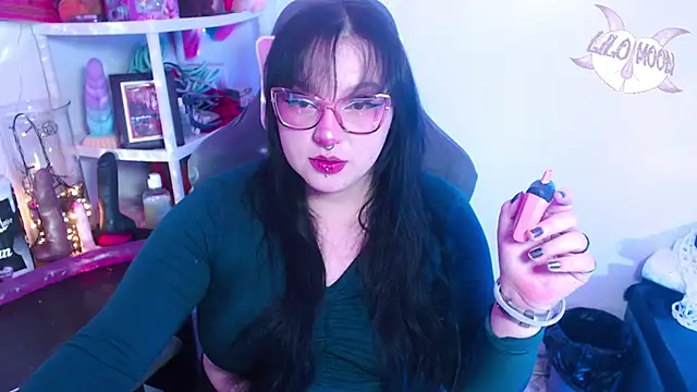 Snapshot of LiloMoon69 chatting on January 7, 3:03 am LiloMoon69 online show from January 7, 3:03 am
