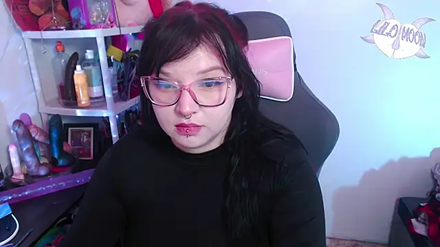 Snapshot of LiloMoon69 chatting on January 21, 3:48 am LiloMoon69 online show from January 21, 3:48 am