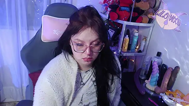 Snapshot of LiloMoon69 chatting on March 2, 3:34 am LiloMoon69 online show from March 2, 3:34 am