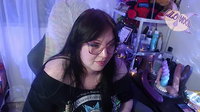 Snapshot of LiloMoon69 chatting on March 6, 6:41 am LiloMoon69 online show from March 6, 6:41 am