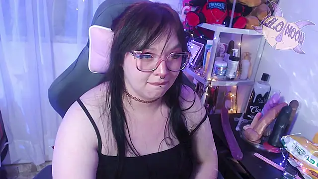 Snapshot of LiloMoon69 chatting on March 14, 7:15 am LiloMoon69 online show from March 14, 7:15 am