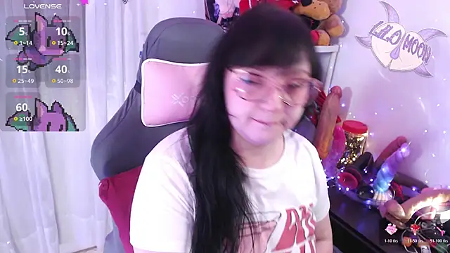 LiloMoon69 online show from March 21, 12:37 am