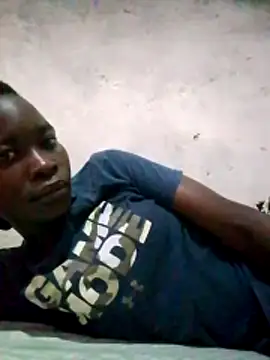 Snapshot of sexyblackya chatting on December 4, 4:44 am sexyblackya online show from December 4, 4:44 am