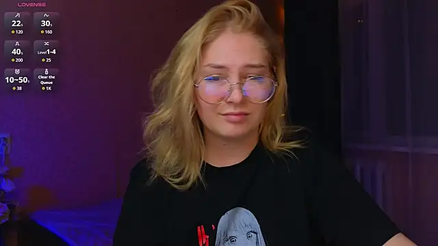 Catherine River online show from October 1, 10:49 pm