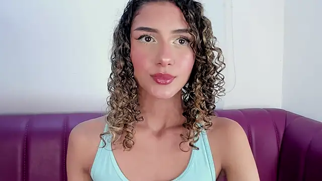 Snapshot of Daddysgirl1_ chatting on January 22, 5:59 am Daddysgirl1 online show from January 22, 5:59 am