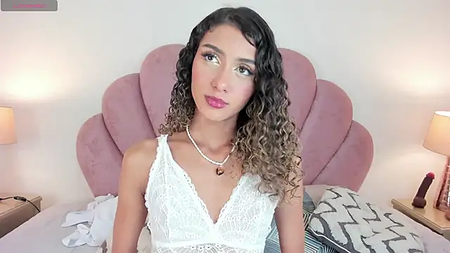 Snapshot of Daddysgirl1_ chatting on September 11, 10:21 pm Daddysgirl1 online show from September 11, 10:21 pm