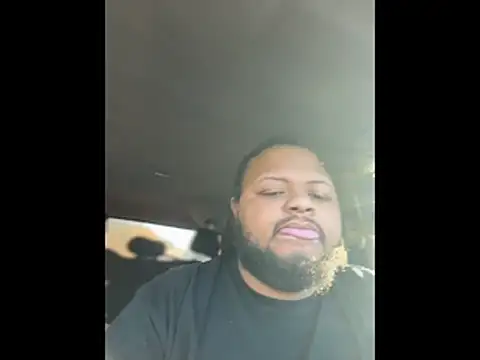 Snapshot of papijusto chatting on December 20, 2:35 pm papijusto online show from December 20, 2:35 pm