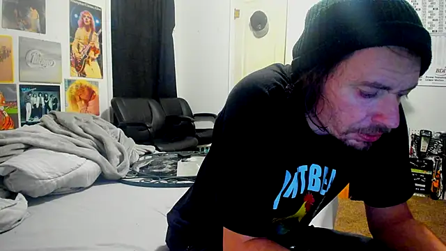 Snapshot of cloudyystar666 chatting on November 26, 9:43 am cloudyystar666 online show from November 26, 9:43 am