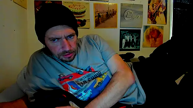 Snapshot of cloudyystar666 chatting on December 1, 3:39 pm cloudyystar666 online show from December 1, 3:39 pm