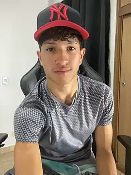  CamiloBass online show from March 6, 1:13 am