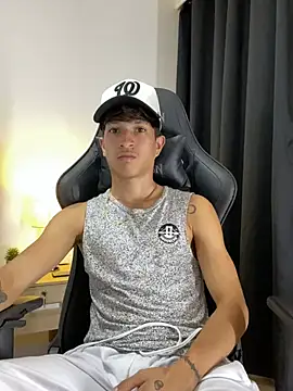  CamiloBass online show from March 18, 1:09 am