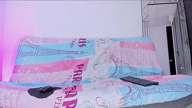 Snapshot of Deliciouscocoa chatting on December 20, 10:43 pm Deliciouscocoa online show from December 20, 10:43 pm