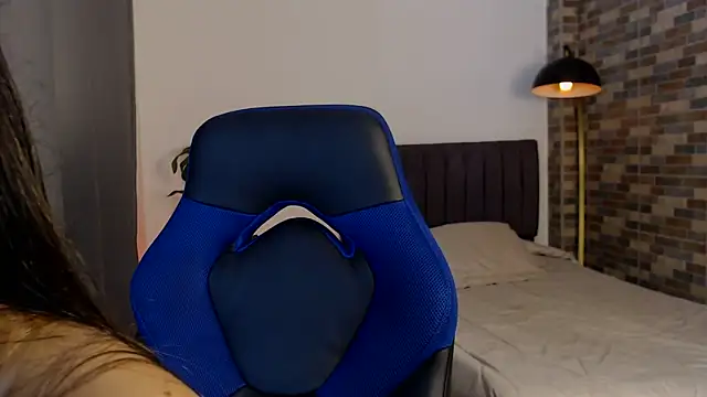 Snapshot of NicoleHaley chatting on October 24, 7:16 am NicoleHaley online show from October 24, 7:16 am