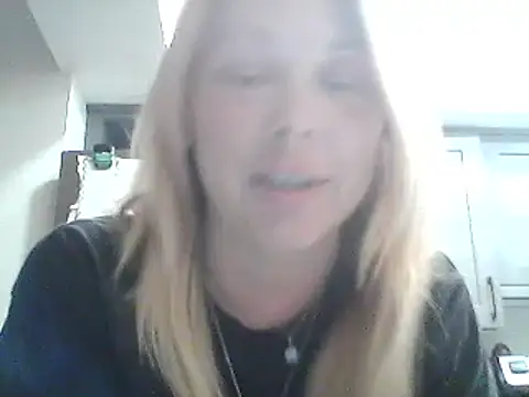 Snapshot of burrkitty chatting on September 28, 9:25 am burrkitty online show from September 28, 9:25 am