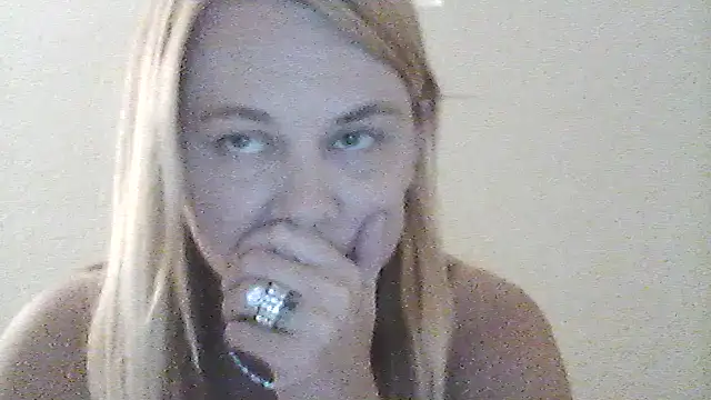 burrkitty online show from January 8, 9:44 am