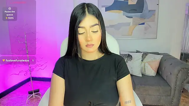 Snapshot of amelie_jhons chatting on December 28, 8:15 pm amelie jhons online show from December 28, 8:15 pm