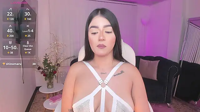 Snapshot of amelie_jhons chatting on February 19, 11:36 pm amelie jhons online show from February 19, 11:36 pm