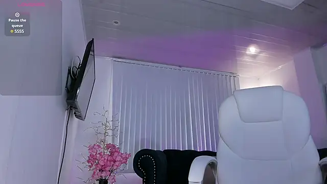 Snapshot of amelie_jhons chatting on March 8, 8:14 pm amelie jhons online show from March 8, 8:14 pm