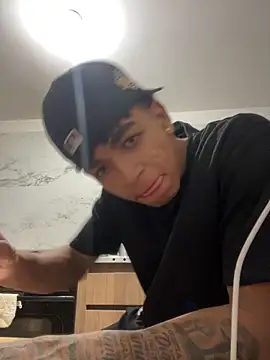 JoanG10 online show from September 14, 5:06 am