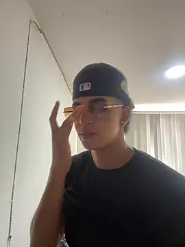 Snapshot of JoanG10 chatting on April 17, 4:43 pm JoanG10 online show from April 17, 4:43 pm
