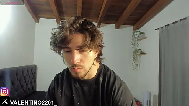 Valentino Xander online show from October 26, 12:27 am