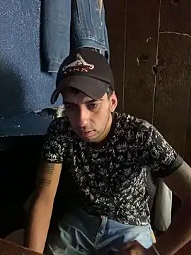 YouBad boy31 online show from December 30, 5:44 pm