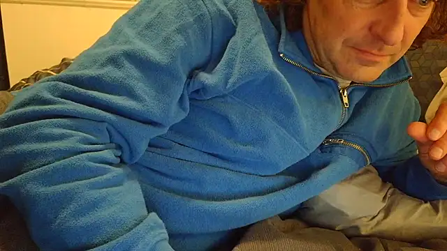 costanza7070 online show from March 15, 6:36 am