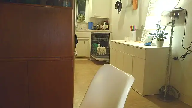 costanza7070 online show from February 6, 5:12 am