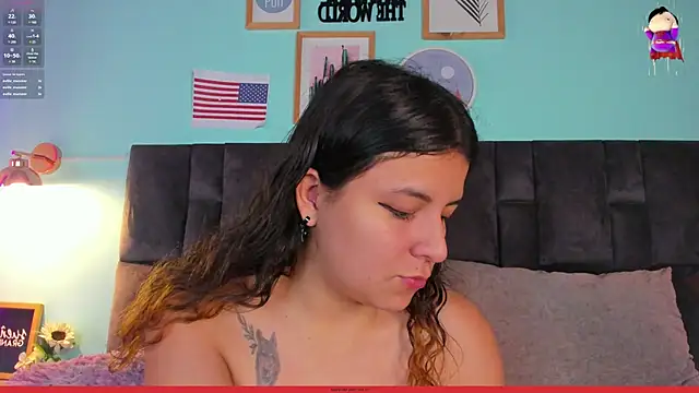 Snapshot of EngelStone chatting on January 12, 1:42 am EngelStone online show from January 12, 1:42 am