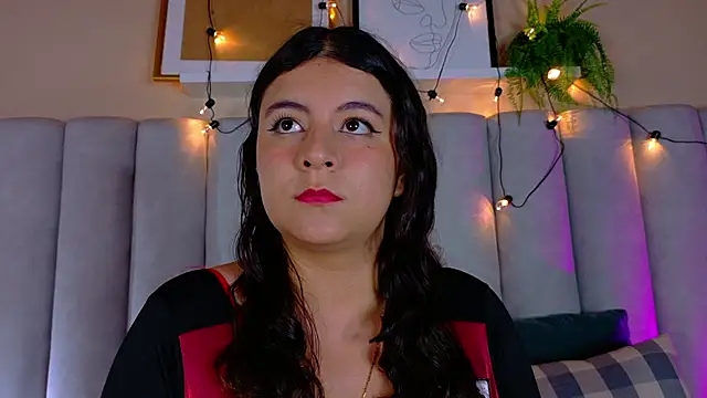 Snapshot of EngelStone chatting on October 10, 7:24 pm EngelStone online show from October 10, 7:24 pm