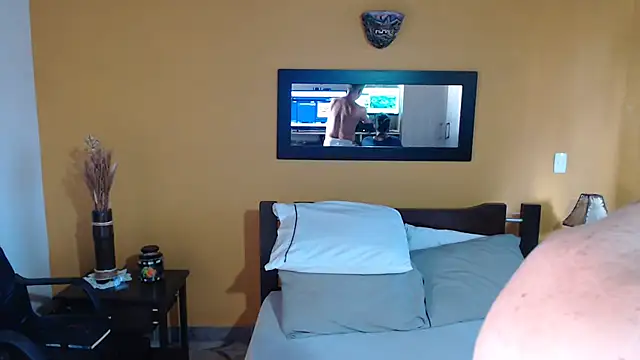 SaraandJuanDP online show from February 23, 9:26 pm