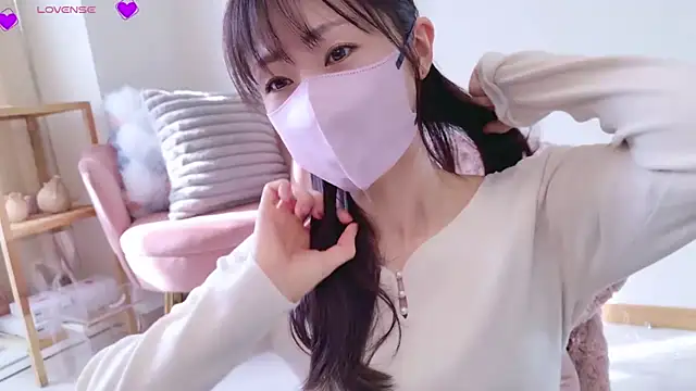 Snapshot of meg_0901 chatting on March 8, 12:00 am meg 0901 online show from March 8, 12:00 am