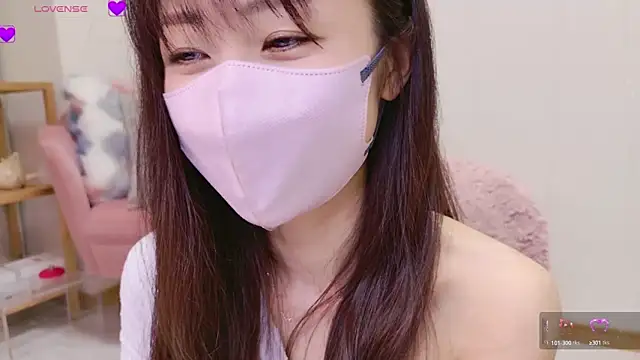 Snapshot of meg_0901 chatting on March 12, 9:02 am meg 0901 online show from March 12, 9:02 am