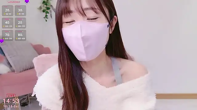 Snapshot of meg_0901 chatting on October 18, 5:54 am meg 0901 online show from October 18, 5:54 am