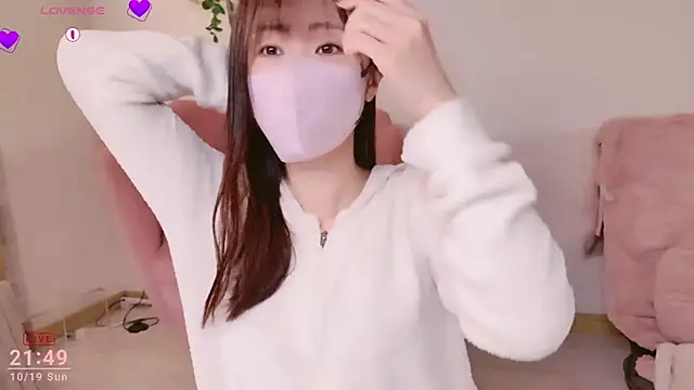 Snapshot of meg_0901 chatting on October 19, 12:50 pm meg 0901 online show from October 19, 12:50 pm